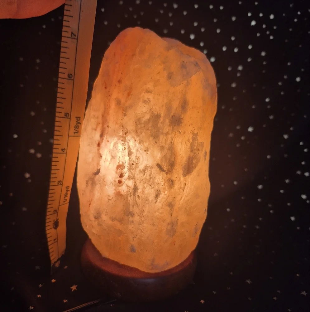 EUC Himalayan Salt Crystal Lamp